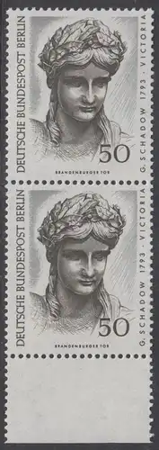 BERLIN 1967 Michel-Nummer 306 postfrisch vert.PAAR RAND unten - Berliner Kunstschätze: Kopf der Victoria, Detail der Quadriga auf dem Brandenburger Tor