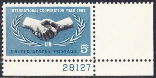 USA Michel 0882 / Scott 1266 postfrisch EINZELMARKE ECKRAND unten rechts m/Platten-# 28127 - Jahr der internationalen Zusammenarbeit, 20 Jahre Vereinte Nationen (UNO)