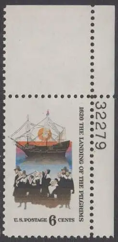 USA Michel 1022 / Scott 1420 postfrisch EINZELMARKE RAND oben rechts m/ Platten-# 32279 - 350. Jahrestag der Ankunft der „Mayflower“ und der Gründung der Massachusetts-Kolonie; Gruppe der 102 „Pilgerväter“ bei ihrer Ankunft in Nordamerika