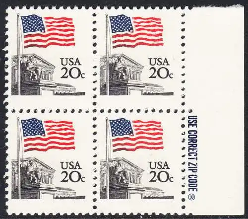 USA Michel 1522 / Scott 1894 postfrisch BLOCK RÄNDER rechts m/ ZIP-emblem - Flagge, Gebäude des obersten Bundesgerichts