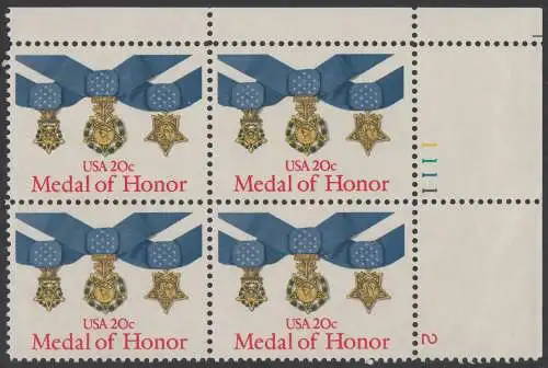 USA Michel 1633 / Scott 2045 postfrisch (Gumm.beeintr.) PLATEBLOCK ECKRAND oben rechts m/ Platten-# 2 (a1) - Verdienstmedaillen des Heeres, der Marine und der Luftwaffe