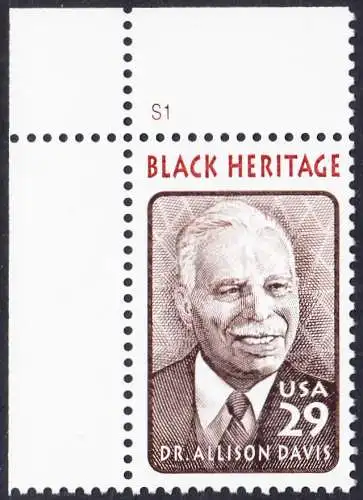 USA Michel 2434 / Scott 2816 postfrisch EINZELMARKE ECKRAND oben links m/ Platten-# S1 - Schwarzamerikanisches Erbe: Allison Davis, Anthropologe und Psychologe