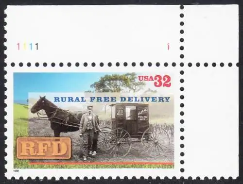 USA Michel 2754 / Scott 3090 postfrisch EINZELMARKE ECKRAND oben rechts m/ Platten-# 1111-1 - 100. Jahrestag der Abschaffung der Zusatzgebühr für Landpostzustellung: Landzusteller vor Postwagen (um 1900)