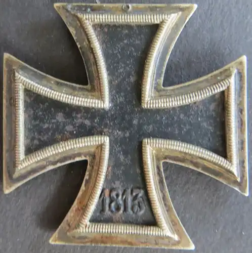 Orden Drittes Reich Eisernes Kreuz 1939  geschwärzt ohne Oese gute Erhaltung