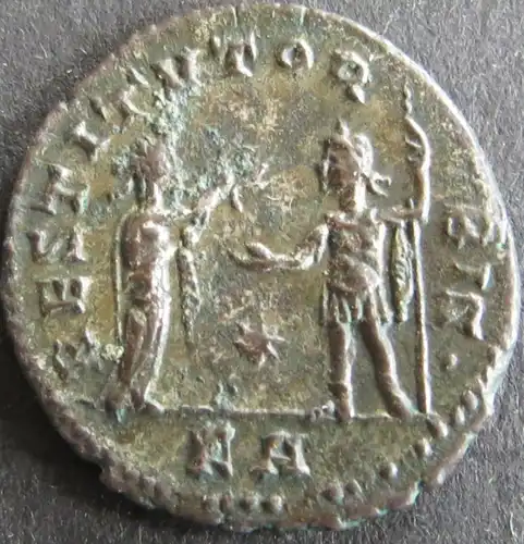 Römische Münze Aurelianus 270-275 Antoninian RS: Frau reicht Herrscher Kranz s