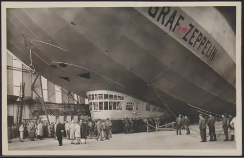 Flugpost Zeppelin air mail Ansichtskarte Startbereit in der Halle Verlag Metz