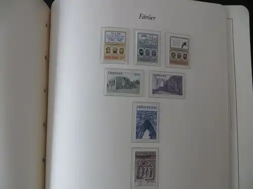 Färoer Luxus Sammlung 1975-1997 komlett posstfrisch auf Vordrucken Kat. 540,00