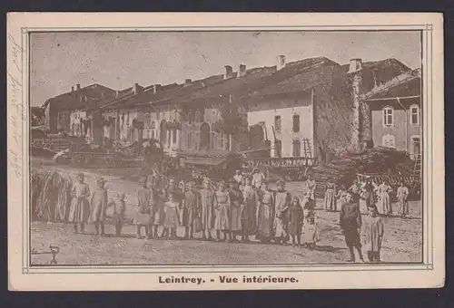 Ansichtskarte Leintrey Frankreich Dorfstrasse Passanten Einwohner Versammlung