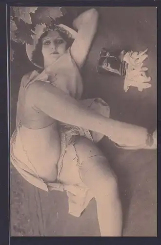 Ansichtskarte Erotik Akt Frauen Schönheiten Nude Darstellung um 1910