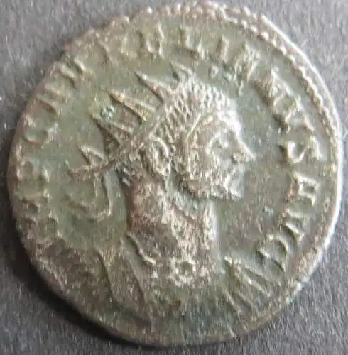 Römische Münze Aurelianus 270-275 Antoninian RS: Frau reicht Herrscher Kranz s