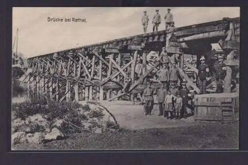 Ansichtskarte Rethel Frankreich Soldaten großer Holzbrücke Kunst Verlagsanstalt