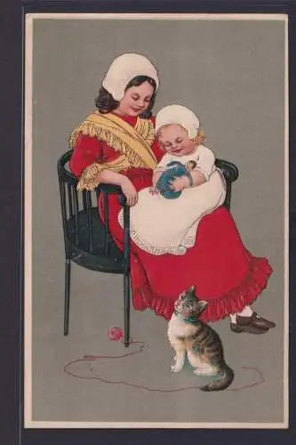 Ansichtskarte Künstlerkarte Prägekarte Frau Kind Puppe Katze Lehnstuhl ab