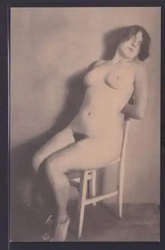 Ansichtskarte Erotik Akt Frauen Schönheiten Nude Darstellung um 1910