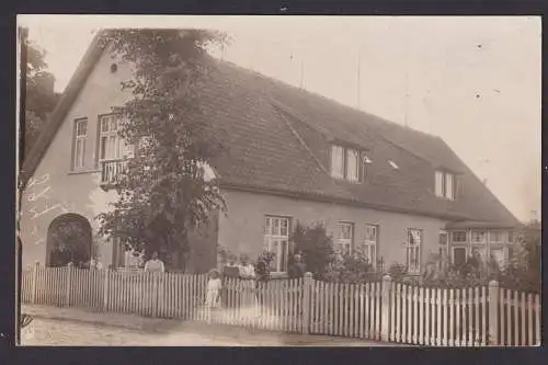 Ansichtskarte Haus Bremen m. Bewohnern E.F.C. Meyer Kunst Atelier