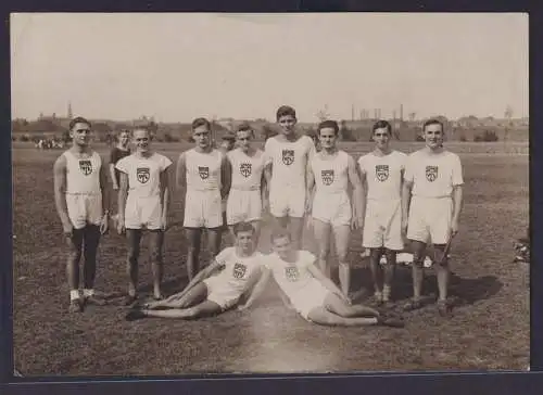 Ansichtskarte Fotokarte Sportlerriege Leichtathletik Sportfest AK o. Einteilung