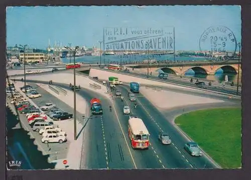 Auto Oldtimer Ansichtskarte Bordeaux Frankreich Le Pont de Pierre Vincennes