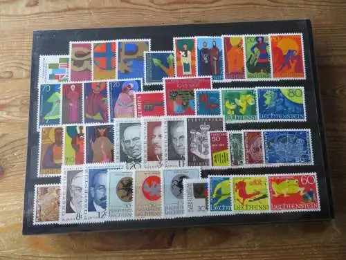 Sammlung Liechtenstein kpl. Luxus postfrisch 1960-1992 incl. 398 KatWert 1133,50