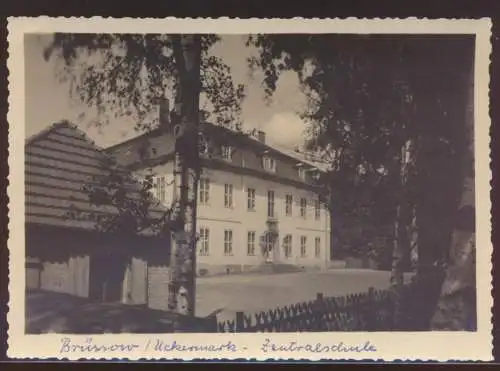 Foto Ansichtskarte Brüssow Uckermark Zentralschule Brandenburg Foto Fritz