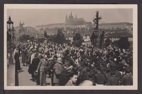 Ansichtskarte Prag Tschechien Umzug mit Kapelle Musik