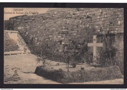 Ansichtskarte Militaria Dinant Belgien Citadelle Burg Kreuz Soldatengedenken