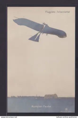 Foto Ansichtskarte Flugzeug Rumpler Taube am Flugplatz Johannisthal