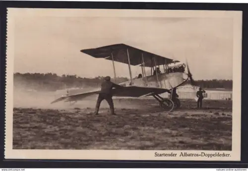 Ansichtskarte Flugzeug Doppeldecker Albatros beim Start