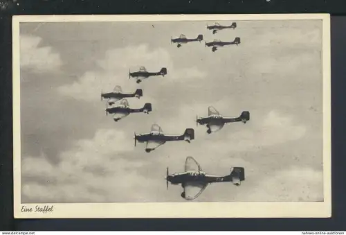 Militaria selt. Propaganda Ansichtskarte Flugzeug Flugzeugstaffel Krieg Feldpost