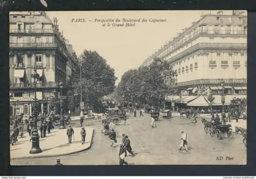 Ansichtskarte Paris Frankreich Boulevard des Capucines Gand Hotel Passanten