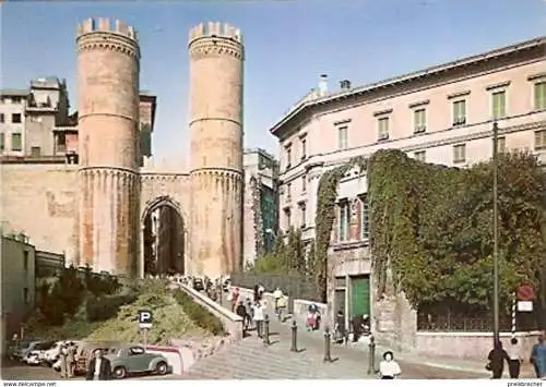 Ansichtskarte Italien - Genua - Türme am Soprana Platz und Kolumbus Haus (1124)