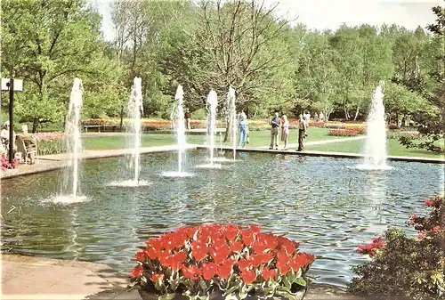 Ansichtskarte Niederlande - Lisse / Keukenhof - Wasserfontänen im Tulpenpark (1746)