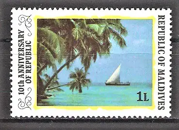 Briefmarke Malediven Mi.Nr. 795 ** 10 Jahre Republik Malediven 1978 / Palmenstrand & Fischerboot
