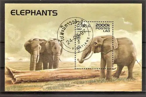 Briefmarke Laos Block 162 o (Mi.Nr. 1590) Elefanten 1997 / Afrikanische Elefanten (Loxodonta africana)