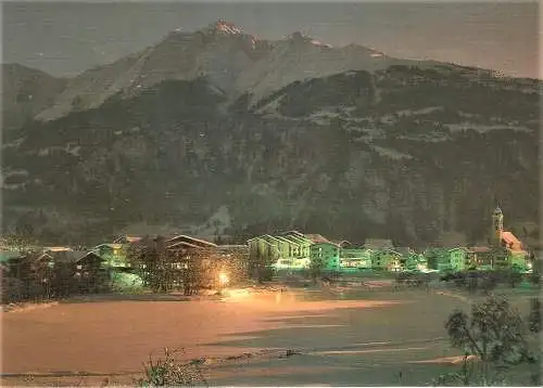 Ansichtskarte Schweiz - Laax / Winterabend in Laax mit der Signina (2603)