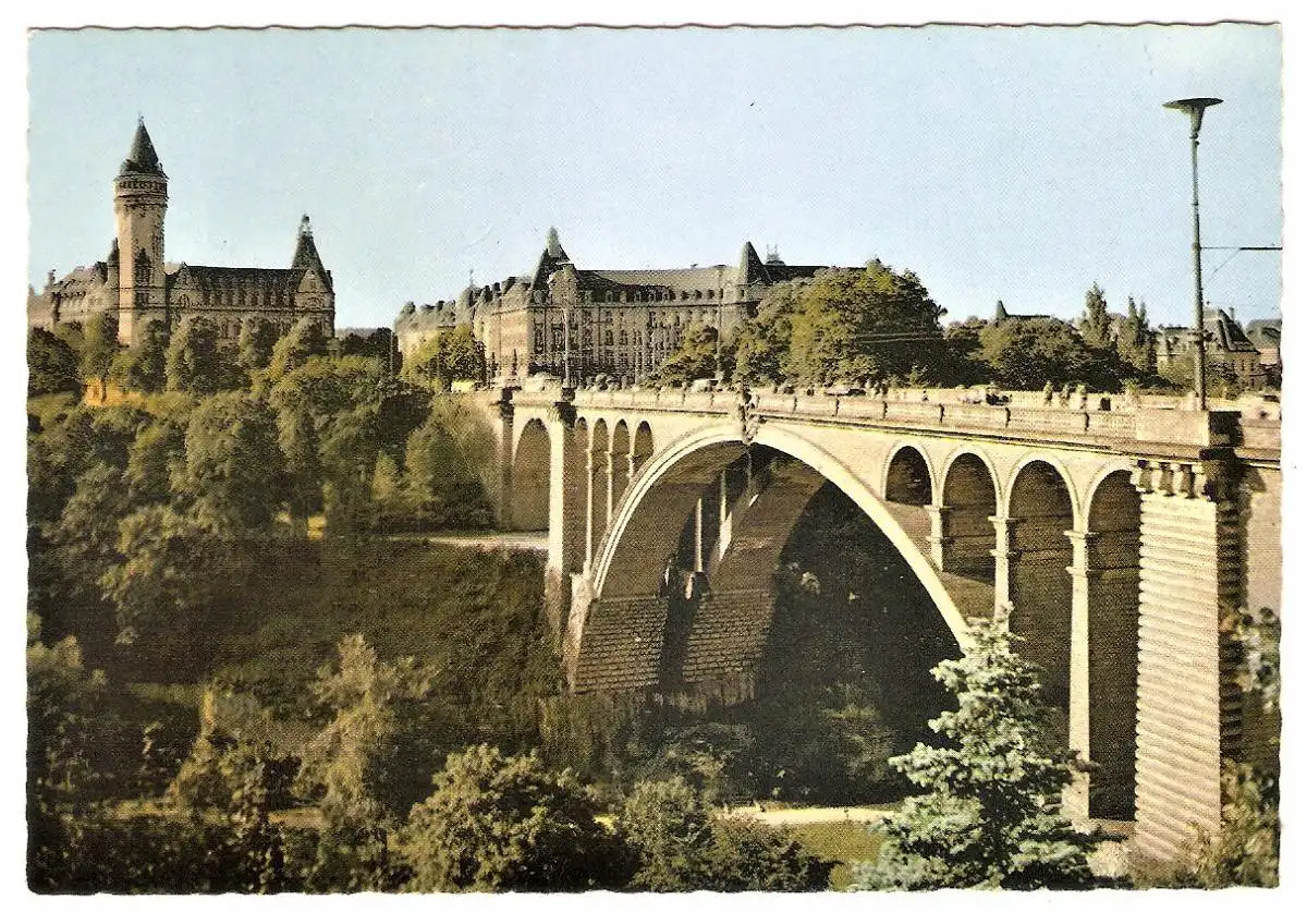 Ansichtskarte Luxemburg - Adolphe-Brücke mit Caisse d'Epargne (Staatsbank) (1992)