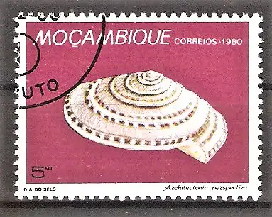 Briefmarke Mocambique Mi.Nr. 782 o Gehäuse von Meresschnecken 1980 / Sonnenuhrschnecke (Architectonia perspectiva)