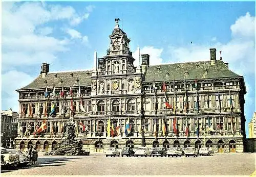 Ansichtskarte Belgien - Antwerpen / Stadhuis - Rathaus im Fahnenschmuck (1461)