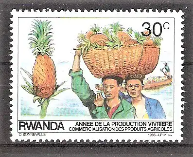 Briefmarke Ruanda Mi.Nr. 1298 ** Jahr der Lebensmittelproduktion 1985 / Männer mit Ananaskörben