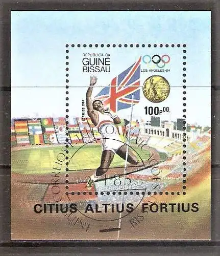Briefmarke Guinea-Bissau Block 261 o (Mi.Nr. 825 o) Olympische Sommerspiele Los Angeles 1984 / Daley Thompson