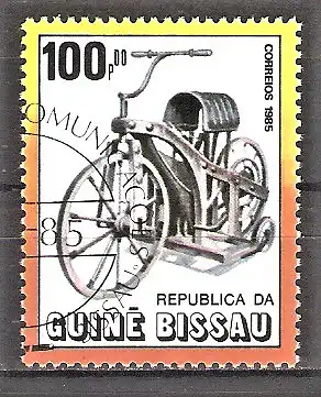 Briefmarke Guinea-Bissau Mi.Nr. 841 o 100 Jahre Motorrad 1985 / Daimler-Motorrad (1885)