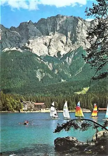 Ansichtskarte Deutschland - Eibsee / Blick vom Seerundweg auf Eibsee-Hotel und Eibseepavillon gegen Riffelwand (2073)