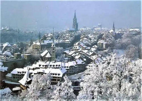 Ansichtskarte Schweiz - Bern / Blick auf die Altstadt mit Münster im Schnee (2152)