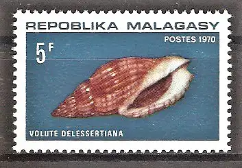 Briefmarke Madagaskar Mi.Nr. 618 ** Meeresschneckengehäuse 1970 / Walzenschnecke (Voluta delessertiana)