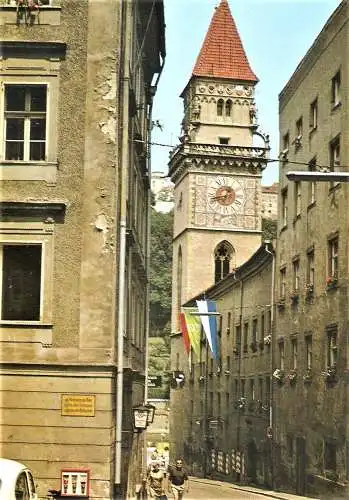 Ansichtskarte Deutschland - Passau / Rathaus - Blick durch die Schrottgasse zur Donau und Veste Oberhaus (2408)