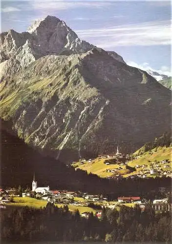 Ansichtskarte Österreich - Kleinwalserstrasse / Riezlern, Hirschegg, Mittelberg mit Widderstein (2536 m) (2427)