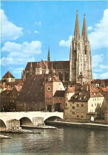 Ansichtskarte Deutschland - Regensburg / Steinerne Brücke mit Brücktor und Dom St. Peter (2470)