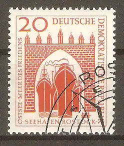 Briefmarke DDR Mi.Nr. 634 o Bau des Seehafens Rostock 1958 / Sieben Türme (Wahrzeichen Rostocks) & Hochseeschiffe #2024385