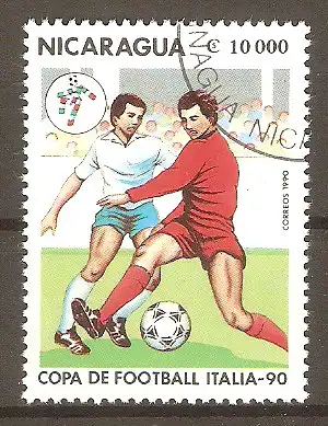 Briefmarke Nicaragua Mi.Nr. 2989 o Fussball-Weltmeisterschaft Italien 1990 / Spielszene #