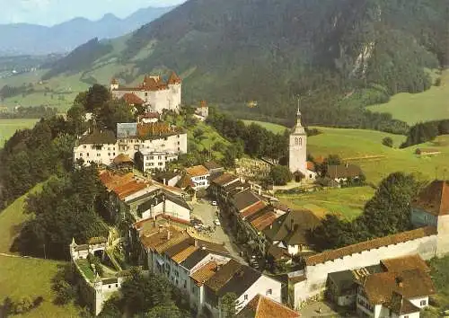 Ansichtskarte Schweiz - Gruyères (Greyerz) / Stadtansicht mit Schloss (2716)