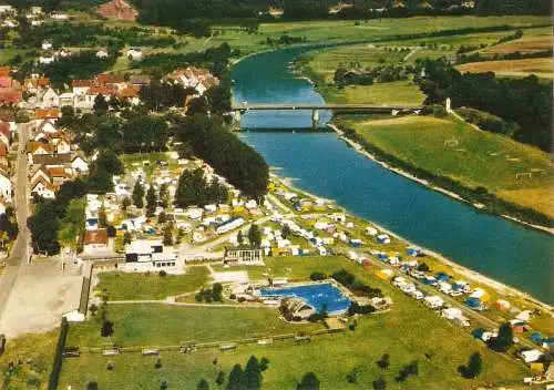 Ansichtskarte Deutschland - Gieselwerder (Oberweserbergland) / Ortspanorama mit Schwimmbad und Campingplatz - Fliegeraufnahme (2734)