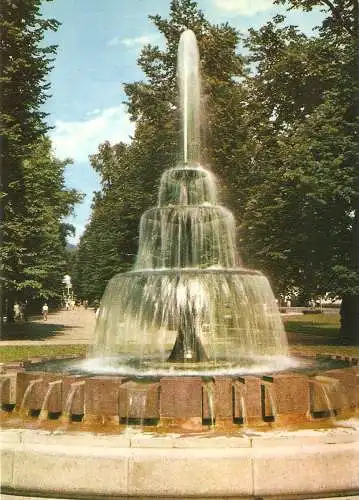 Ansichtskarte Deutschland - Bad Pyrmont / Hauptallee, Springbrunnen (2747)